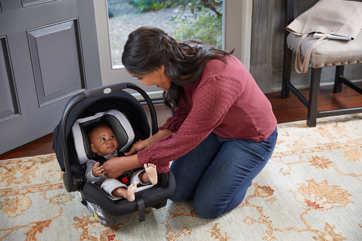 SnugRide SnugFit DLX ft. Safety Surround Technology