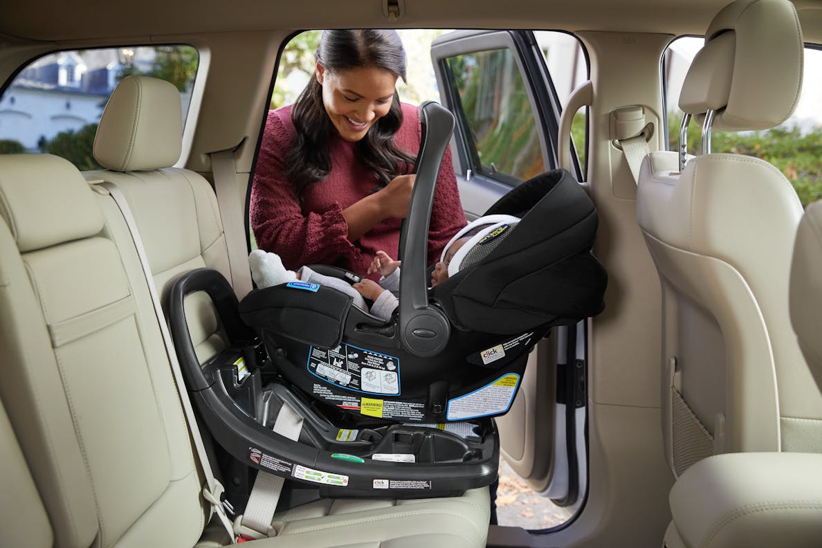 SnugRide SnugFit DLX ft. Safety Surround Technology